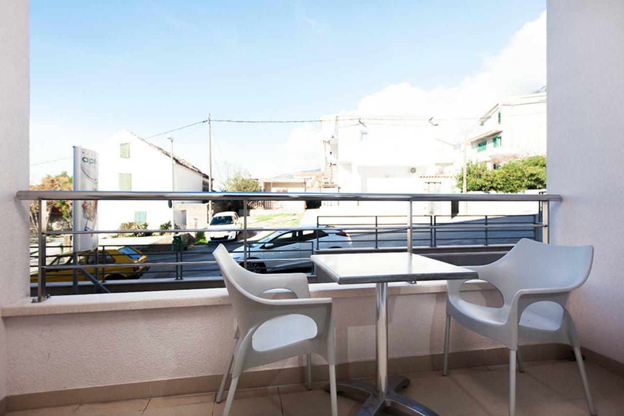 Apartment Makarska Free Beach Parking 外观 照片